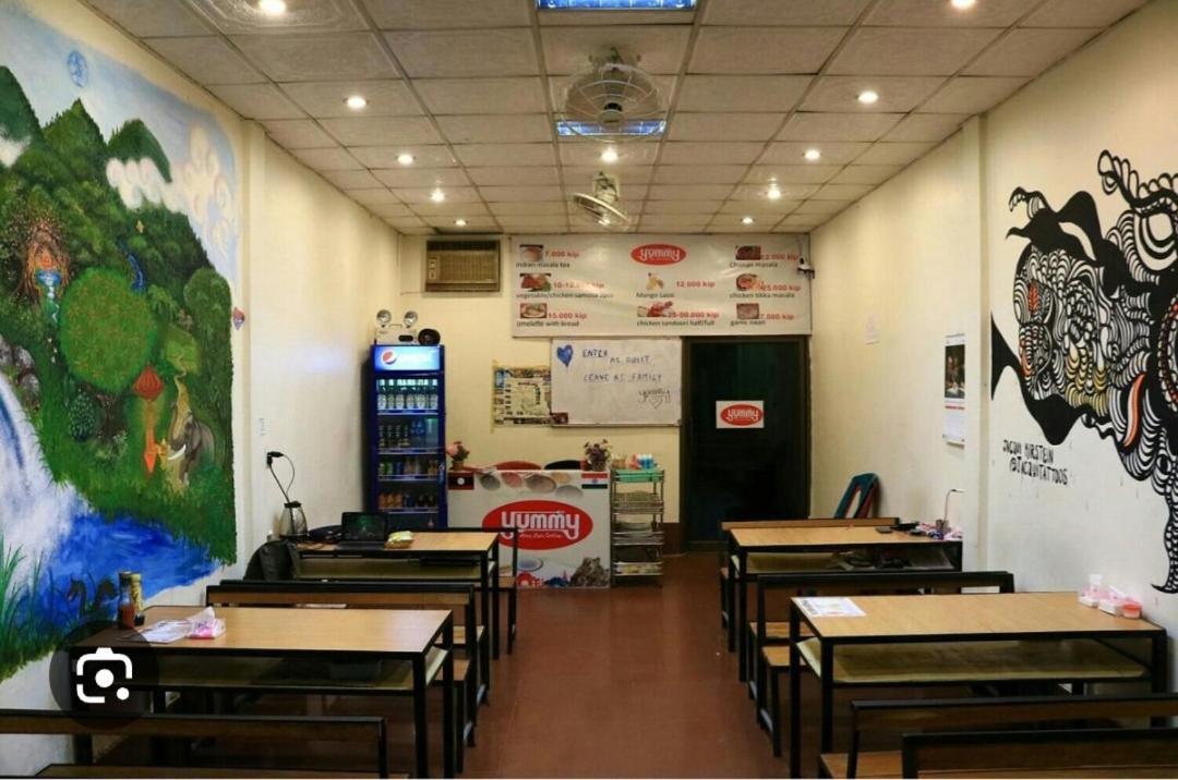 Yummy Backpacker Hostel Pakse Exterior photo